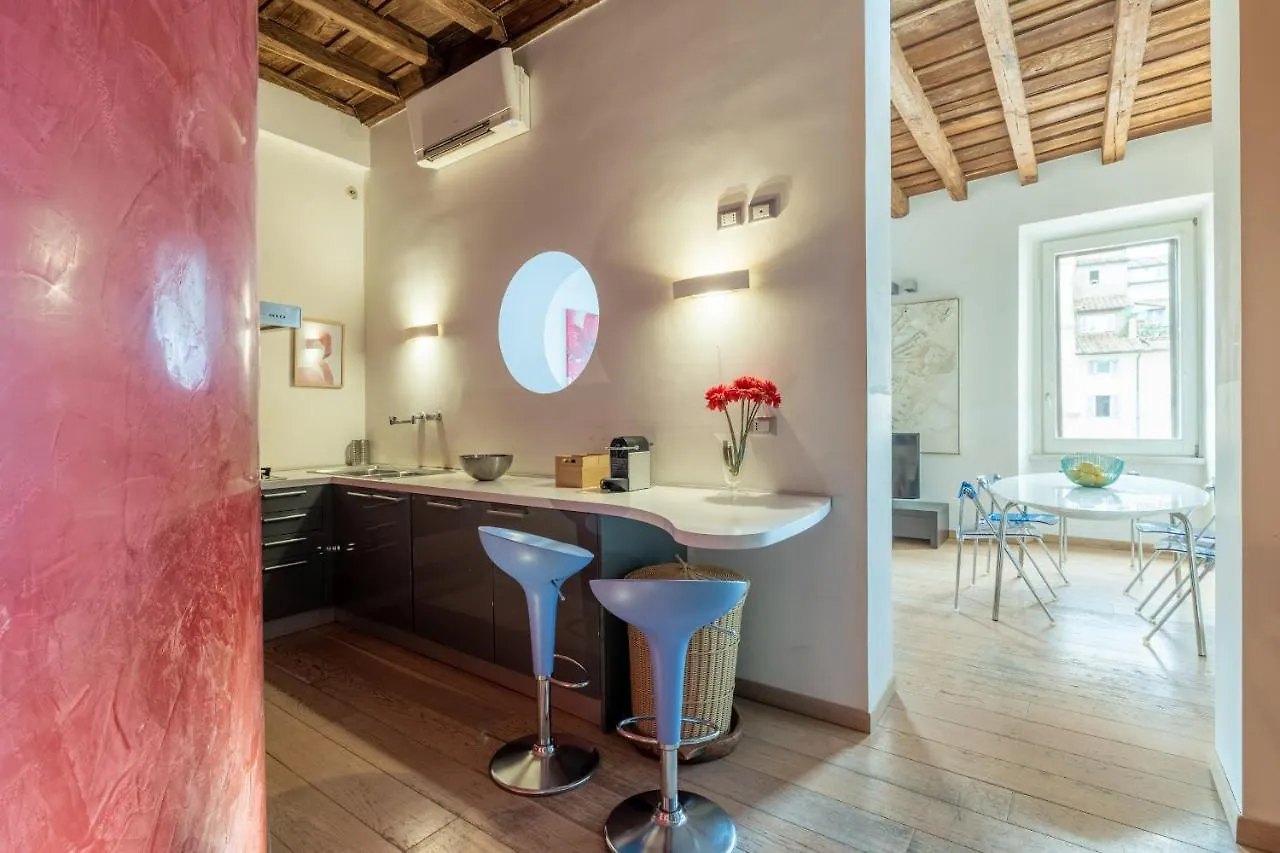 Modern Apartment In Campo De Fiori Rom Italien